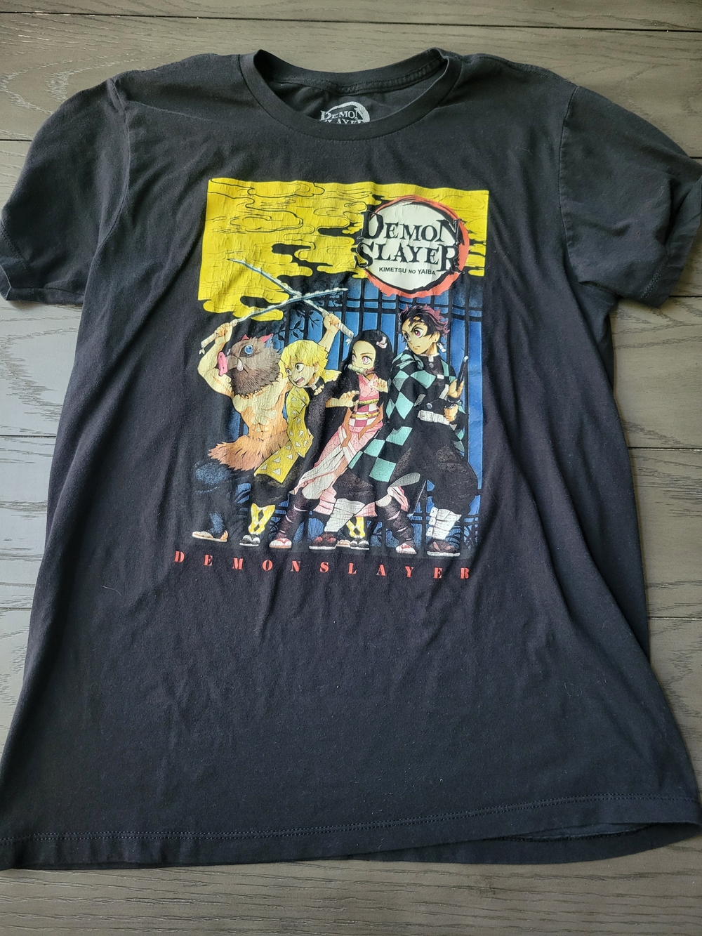 Demon Slayer: Kimetsu no Yaiba character graphic t-shirt Anime L